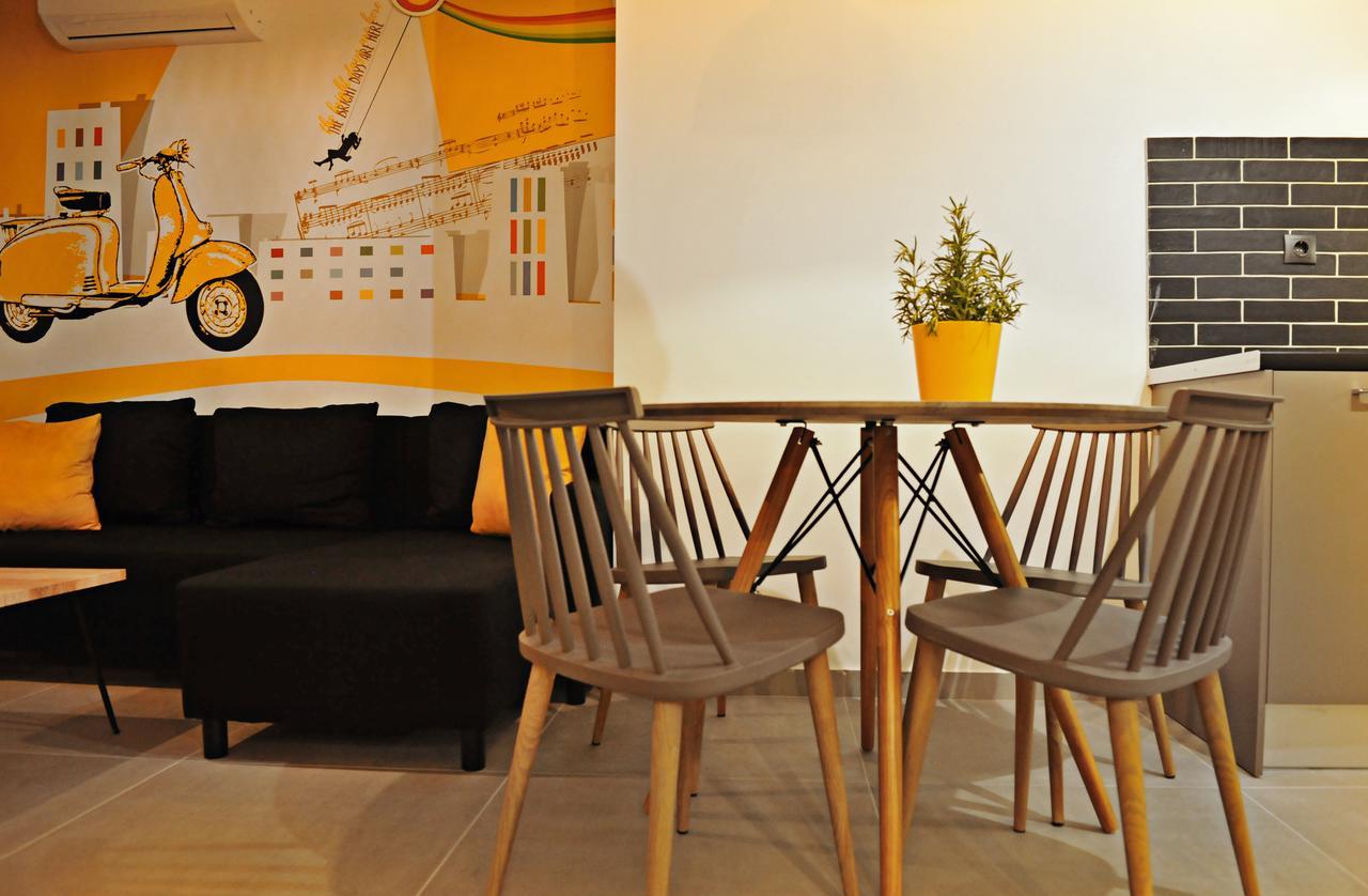 The Athenians Modern Apartments Экстерьер фото