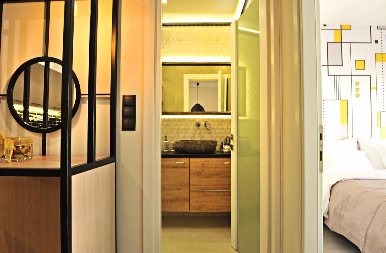 The Athenians Modern Apartments Экстерьер фото