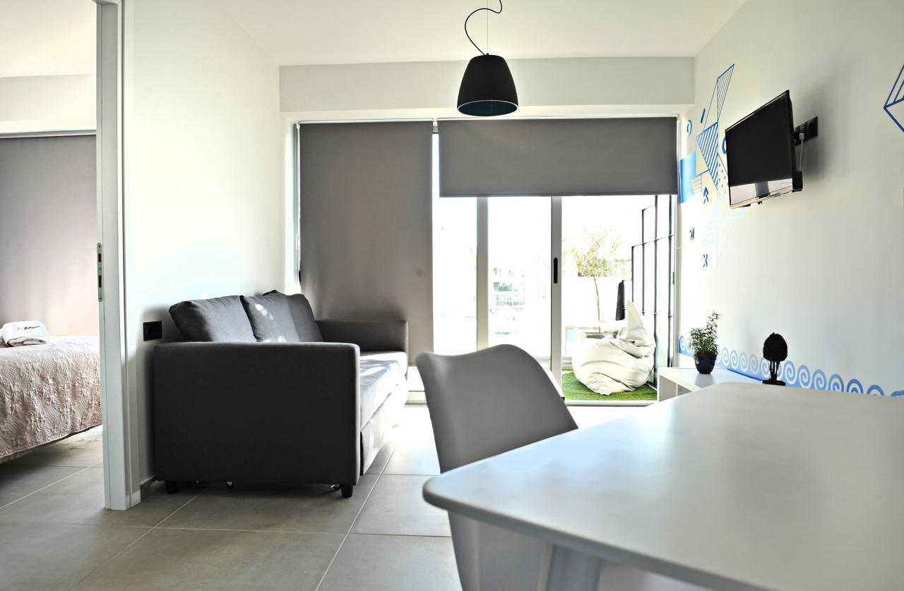 The Athenians Modern Apartments Экстерьер фото