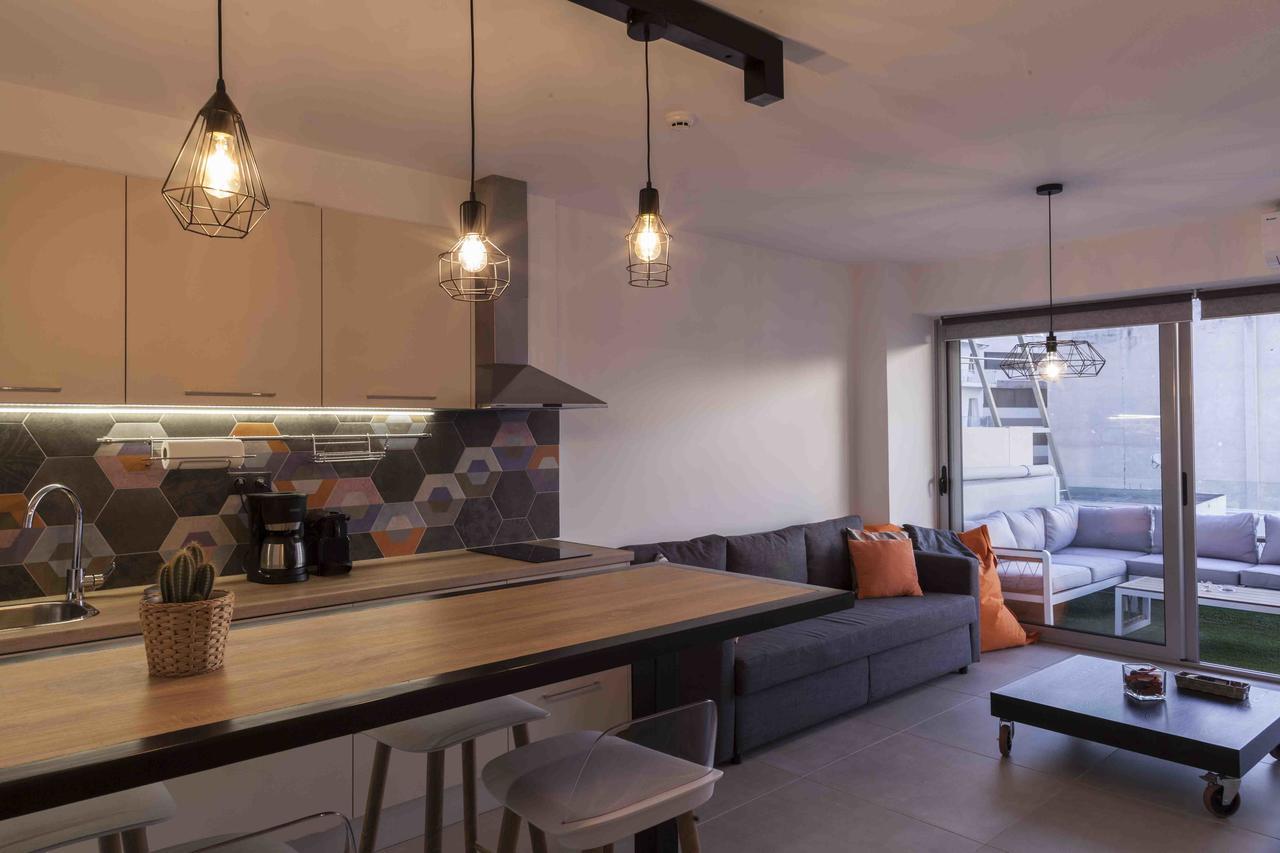 The Athenians Modern Apartments Экстерьер фото
